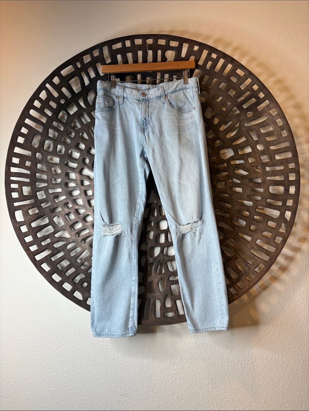 💙 AG Light Blue Distressed Straight Leg Jeans Women’s 28R Stretch 💙